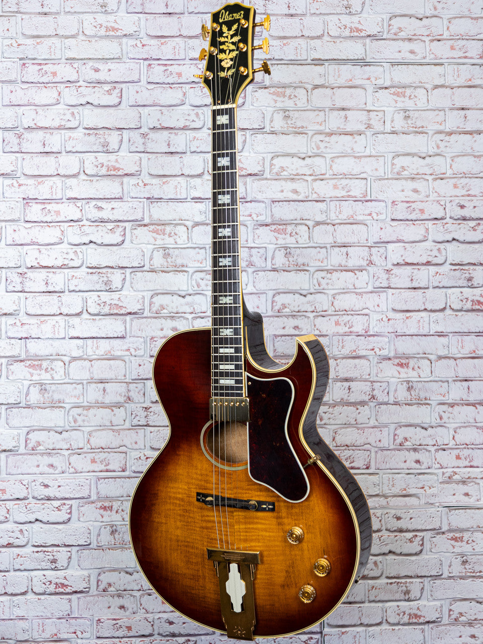  Ibanez Howard Roberts Model 2453 Archtop Sunburst Flamed Maple