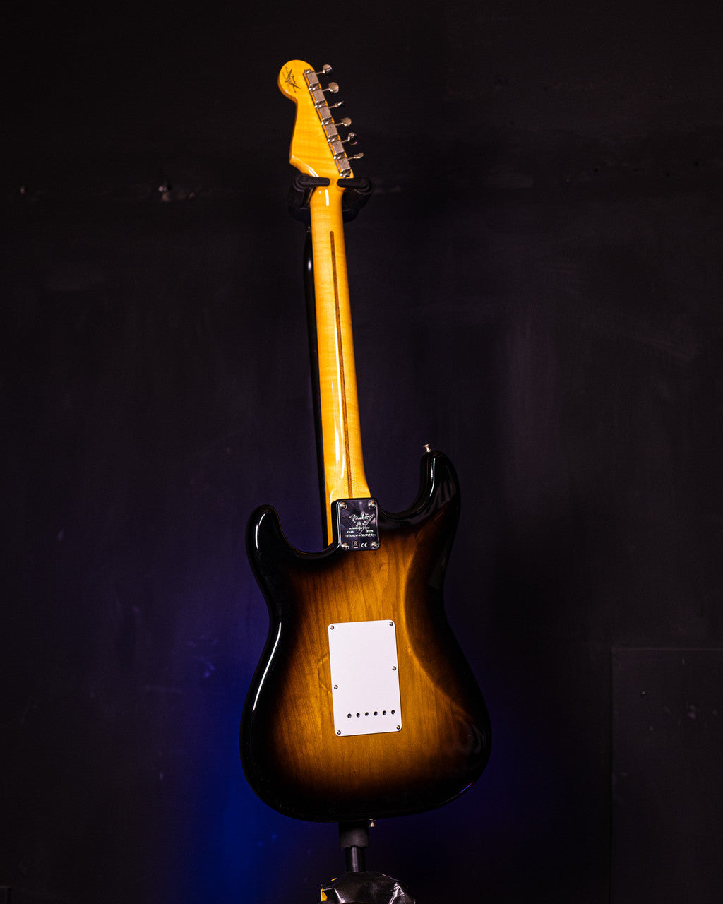 Fender 70th Anniversary 1954 Stratocaster NOS, Limited Edition - 1-Piece Quartersawn Maple Neck Fingerboard, Wide-Fade 2-Color Sunburst (9236091143)
