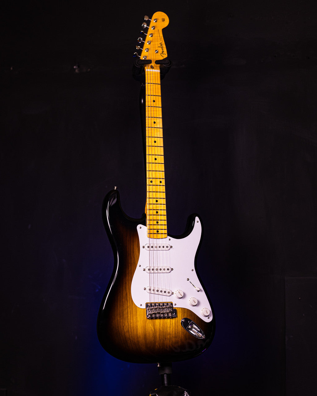 Fender CS 70th Anniversary 1954 Stratocaster NOS, Limited Edition - 1-Piece Quartersawn Maple Neck Fingerboard, Wide-Fade 2-Color Sunburst