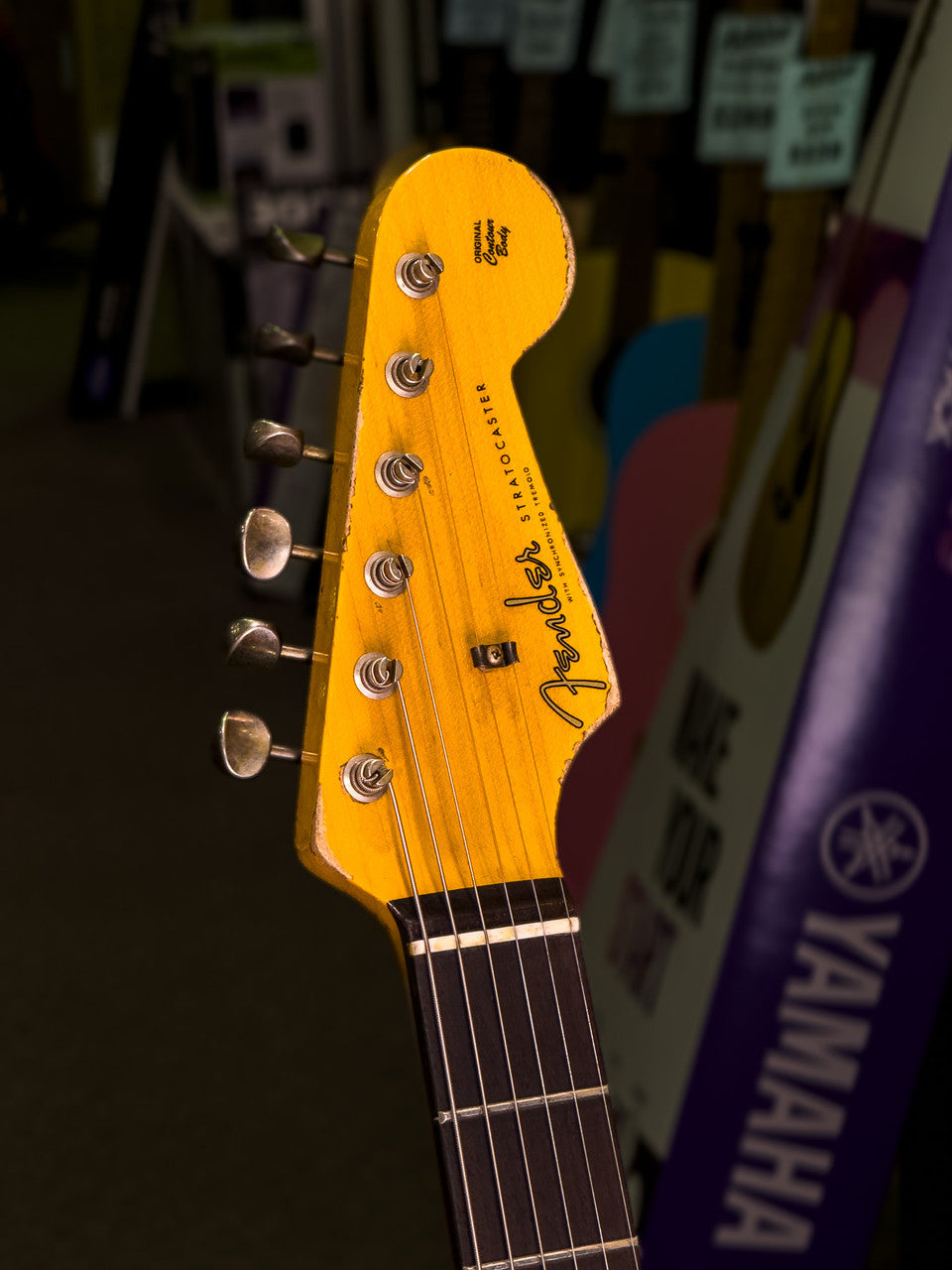 Fender Custom Shop 2023 Limited Edition 61 Strat Super Heavy Relic – Aged Sonic Blue Over 3-Color Sunburst