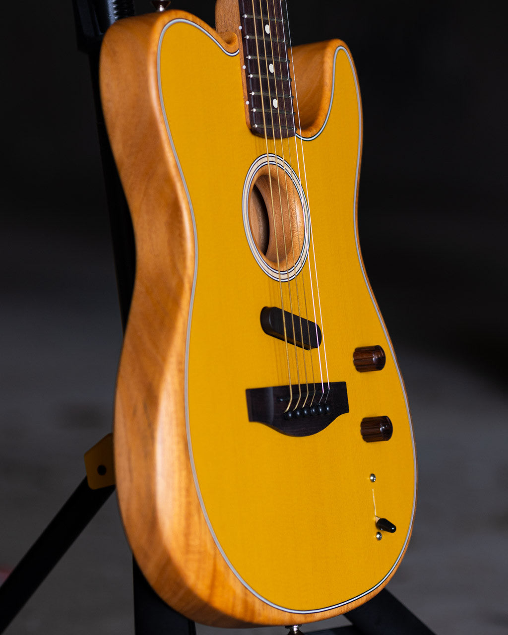 Fender Acoustasonic Player Telecaster, Rosewood Fingerboard, Butterscotch Blonde