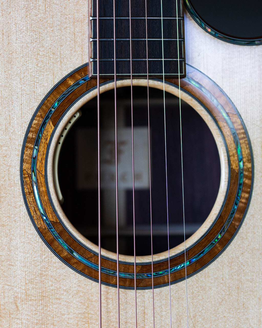FURCH RED OMc-SR ANTHEM, ORCHESTRA MODEL CUTAWAY 