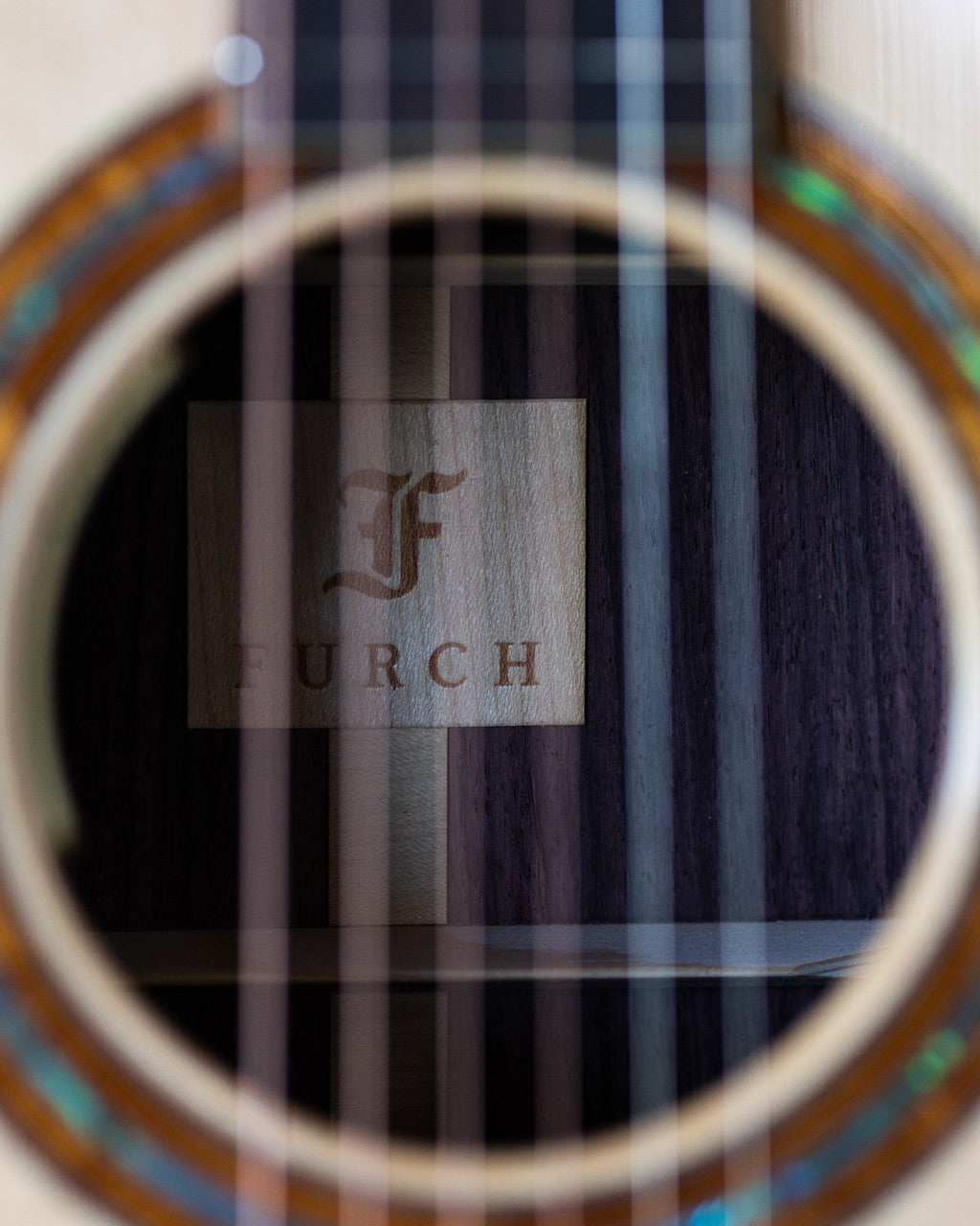 FURCH RED OMc-SR ANTHEM, ORCHESTRA MODEL CUTAWAY 