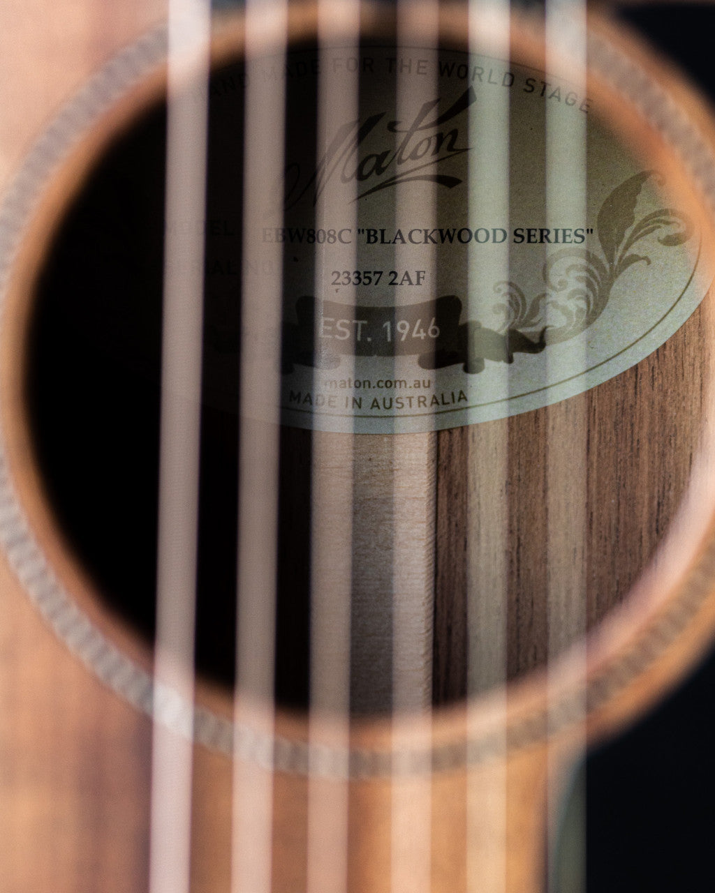 Maton EBW808C