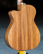 Maton EBW808C