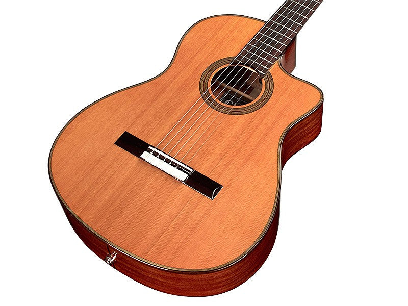 Cordoba Fusion 12 Natural CD solid cedar top and rosewood bridge, three-quarter close-up