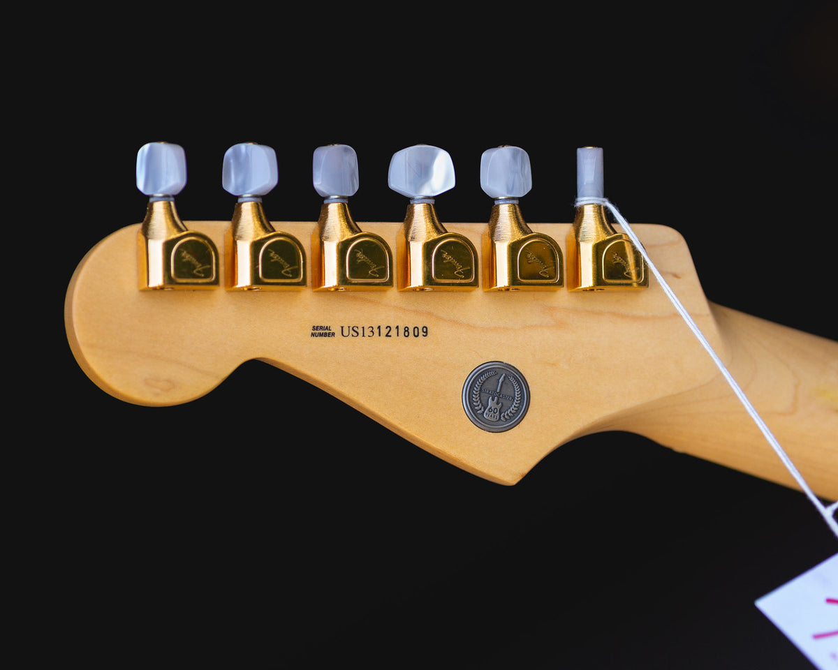 FENDER 60TH ANNIVERSARY STRATOCASTER COMMEMORATIVE