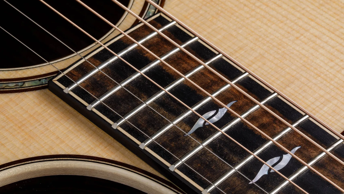 Taylor 814ce V-Class - Natural