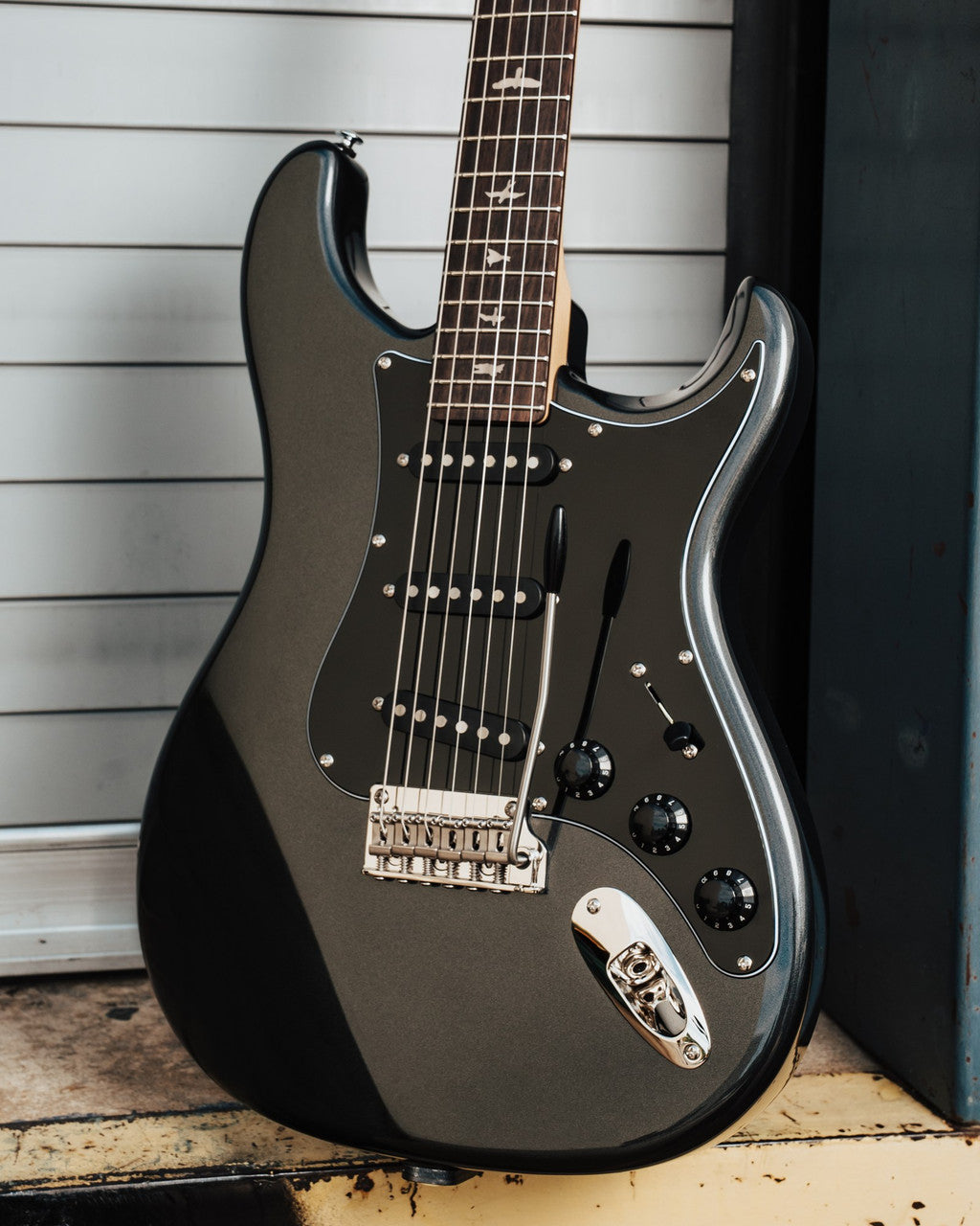 PRS SE Silver Sky Defender Limited Edition Electric Guitar - Carpathian Grey