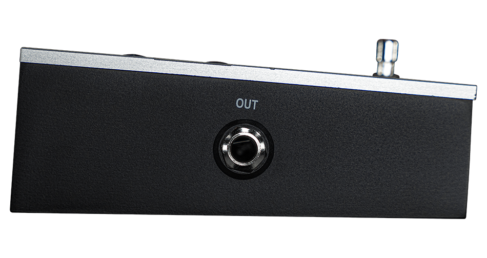Solar CHUG CAPO output side with the quarter-inch OUT jack