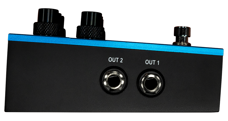 Solar CHUG SOLO output side with OUT 1 and OUT 2 quarter-inch jacks for mono or stereo use